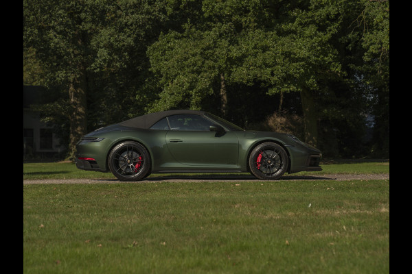 Porsche 911 Cabrio 992 Carrera 4 GTS | PTS Oak Green | SportDesign | Full Xpell PPF | 1e eigenaar