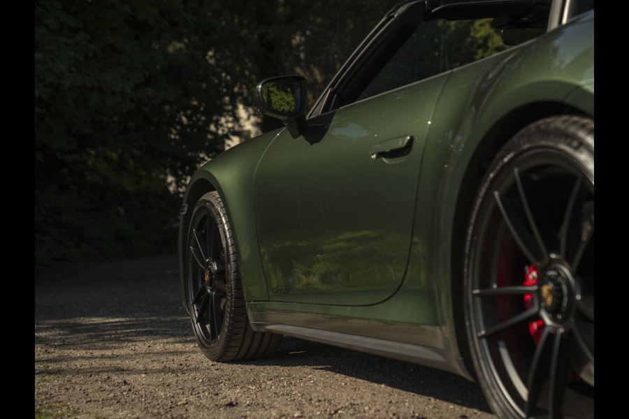 Porsche 911 Cabrio 992 Carrera 4 GTS | PTS Oak Green | SportDesign | Full Xpell PPF | 1e eigenaar