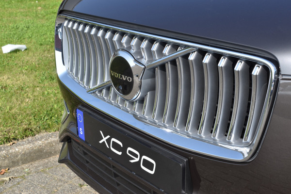 Volvo XC90 T8 455 pk Recharge AWD Plus Bright / Speciale voorraad deal / Luchtvering / 360° camera / Direct Leverbaar /