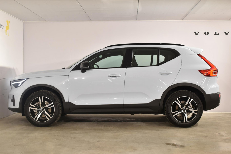 Volvo XC40 B4 211PK Automaat Plus Dark Adaptieve cruis control / Harman kardon / Elektrische stoelen / DAB+ / Volvo On-Call