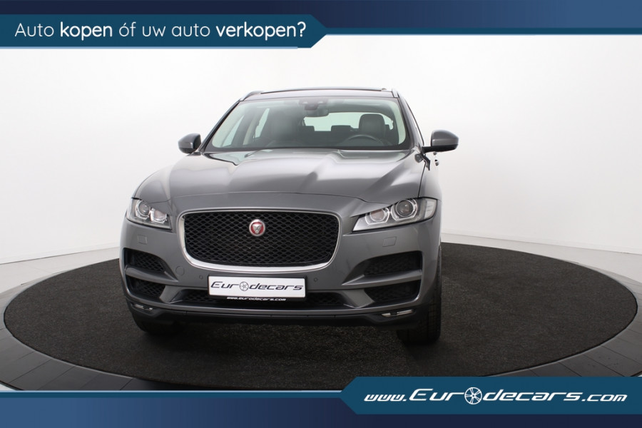 Jaguar F-Pace 2.0t AWD Prestige *1.Hand*Panoramadak*Keyless*