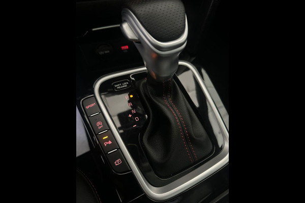 Kia ProCeed 1.6 T-GDi GT / PANO / CARPLAY / JBL / PARELMOER / KEYLESS / CAMERA / MEMORY / VOORRUIT VERWARMING