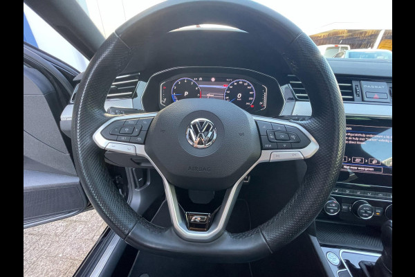 Volkswagen Passat Variant 1.5 TSI R-line | Org. NL-auto | 2 x R-line | Panoramadak