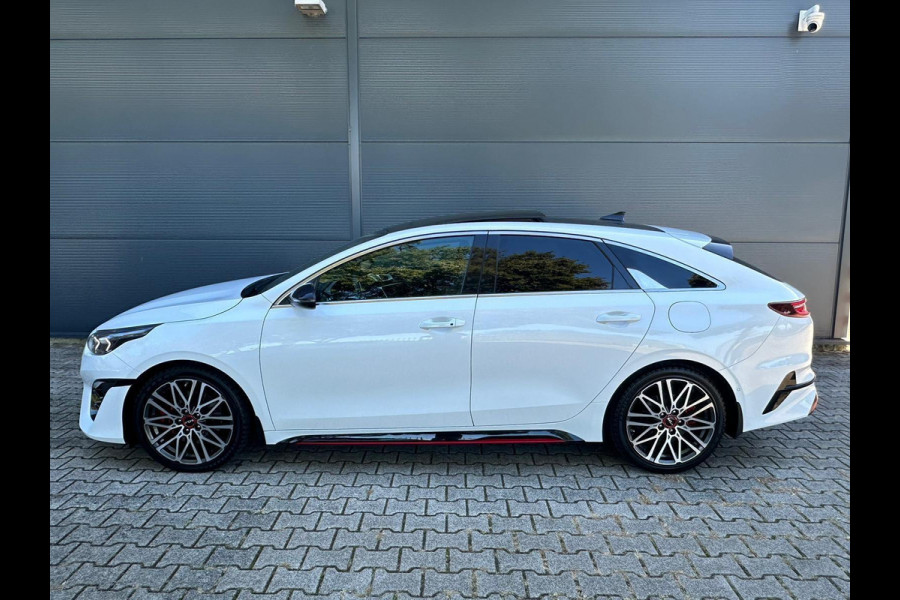 Kia ProCeed 1.6 T-GDI GT | PANO / ACC / JBL / CARPLAY / KEYLESS / CAMERA / MEMORY / ALCANTARA / STUURVERW. / DEALERGARANTIE !