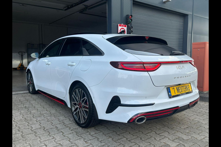 Kia ProCeed 1.6 T-GDI GT | PANO / ACC / JBL / CARPLAY / KEYLESS / CAMERA / MEMORY / ALCANTARA / STUURVERW. / DEALERGARANTIE !