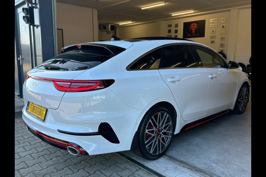 Kia ProCeed 1.6 T-GDI GT | PANO / ACC / JBL / CARPLAY / KEYLESS / CAMERA / MEMORY / ALCANTARA / STUURVERW. / DEALERGARANTIE !