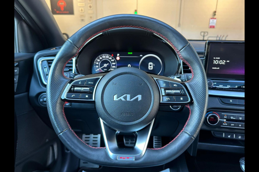 Kia ProCeed 1.6 T-GDI GT | PANO / ACC / JBL / CARPLAY / KEYLESS / CAMERA / MEMORY / ALCANTARA / STUURVERW. / DEALERGARANTIE !