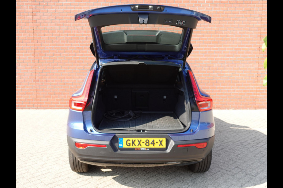 Volvo XC40 1.5 T4 Recharge R-Design phev | Navigatie | Climate Control | Lichtmetalen Velgen