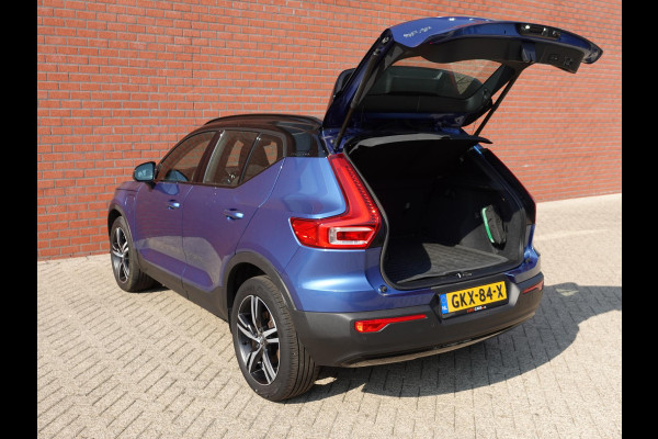 Volvo XC40 1.5 T4 Recharge R-Design phev | Navigatie | Climate Control | Lichtmetalen Velgen