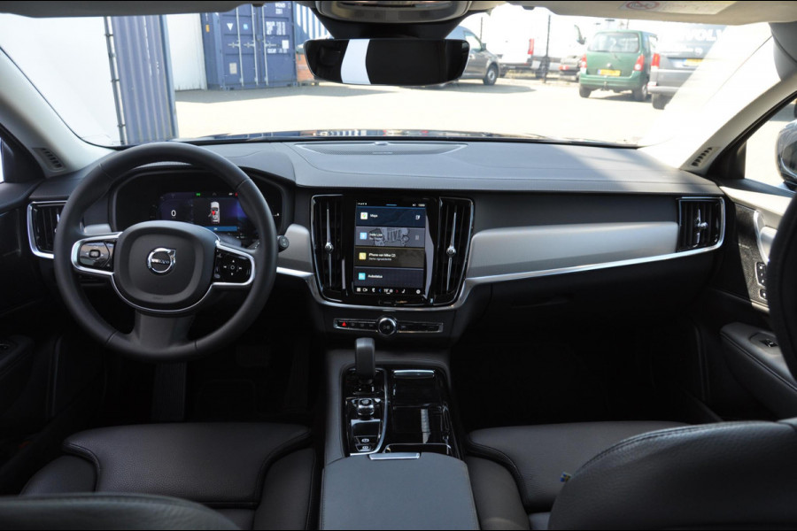 Volvo V90 T6 350PK Automaat Recharge AWD Plus Bright / Adpatieve cruise control/ BLIS/ Elektrische stoelen/ Harman Kardon audio/ Stoel en stuurwielverwarming/ Parkeersensoren met camera