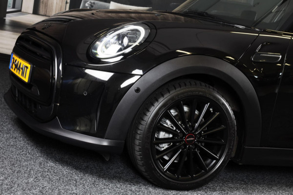 MINI Mini 1.5 Sport BLACK EDITION / 5 Deurs / AUT / Navi / Head Up / HK / Digital Cockpit / Cruise Control / Led / Pdc / 17 Inch