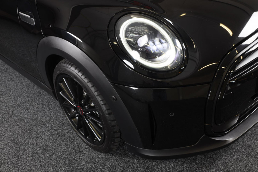 MINI Mini 1.5 Sport BLACK EDITION / 5 Deurs / AUT / Navi / Head Up / HK / Digital Cockpit / Cruise Control / Led / Pdc / 17 Inch