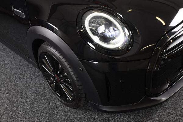 MINI Mini 1.5 Sport BLACK EDITION / 5 Deurs / AUT / Navi / Head Up / HK / Digital Cockpit / Cruise Control / Led / Pdc / 17 Inch