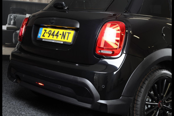 MINI Mini 1.5 Sport BLACK EDITION / 5 Deurs / AUT / Navi / Head Up / HK / Digital Cockpit / Cruise Control / Led / Pdc / 17 Inch