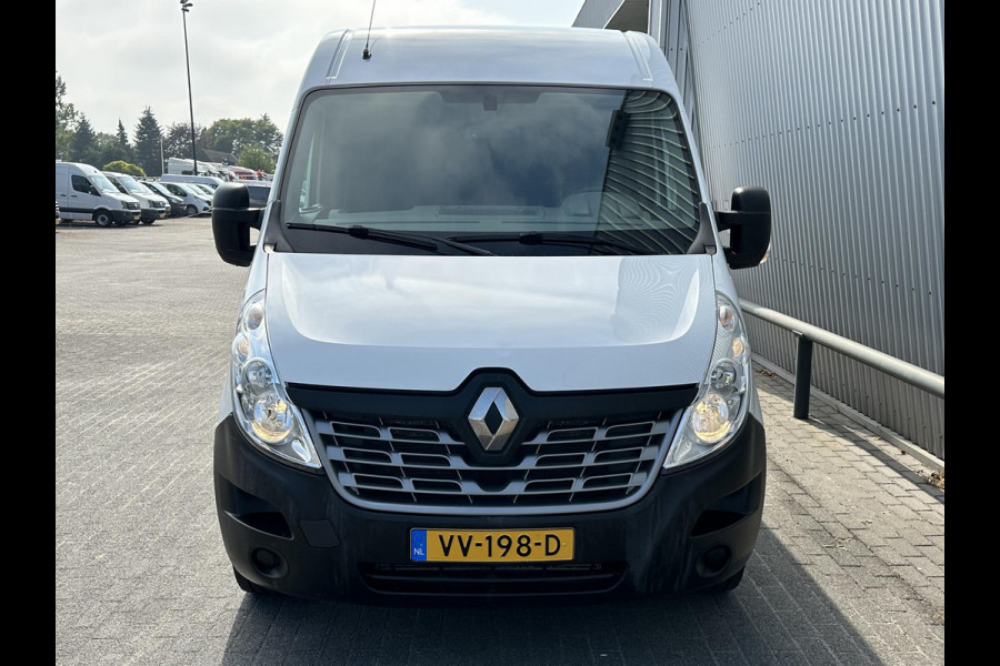 Renault Master T33 2.3 dCi L2H2*3-PERS*CAMERA*HAAK*2500KG.TRGW*