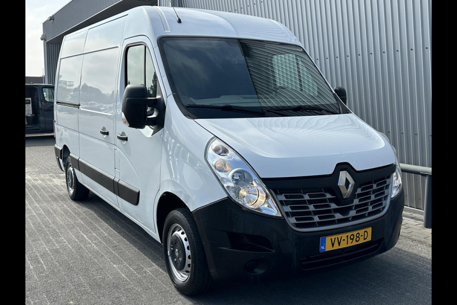 Renault Master T33 2.3 dCi L2H2*3-PERS*CAMERA*HAAK*2500KG.TRGW*