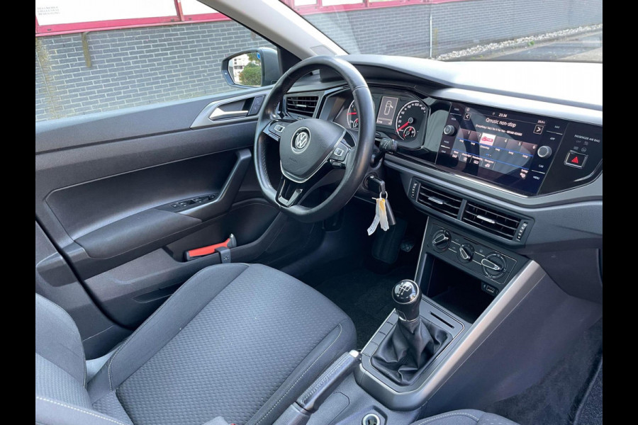 Volkswagen Polo 1.0 TSI Comfortline Connected Series / carplay