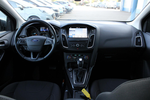 Ford Focus 1.5 Titanium | Wegklapbare Trekhaak | Climate Control | Navigatie | Lichtmetalen Velgen | Cruise Control |