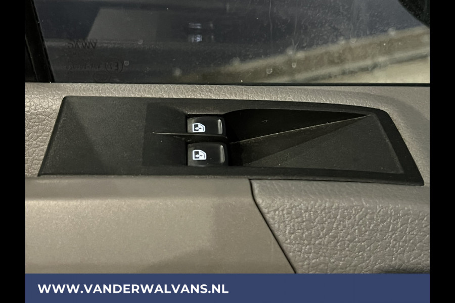 Volkswagen Crafter 2.0 TDI L4H3 L3H2 Euro6 Airco | Camera | Apple Carplay | Android Auto Parkeersensoren, Bijrijdersbank