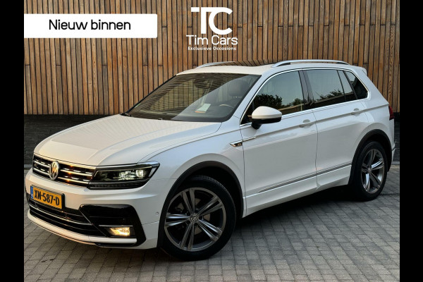 Volkswagen Tiguan 1.5 TSI Highline R-line | Panoramadak | Head-up Display | Stoelverwarming | R-stuur | LED adaptief | Grootscherm navigatie | Sid