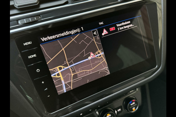 Volkswagen Tiguan 1.5 TSI Highline R-line | Panoramadak | Head-up Display | Stoelverwarming | R-stuur | LED adaptief | Grootscherm navigatie | Sid