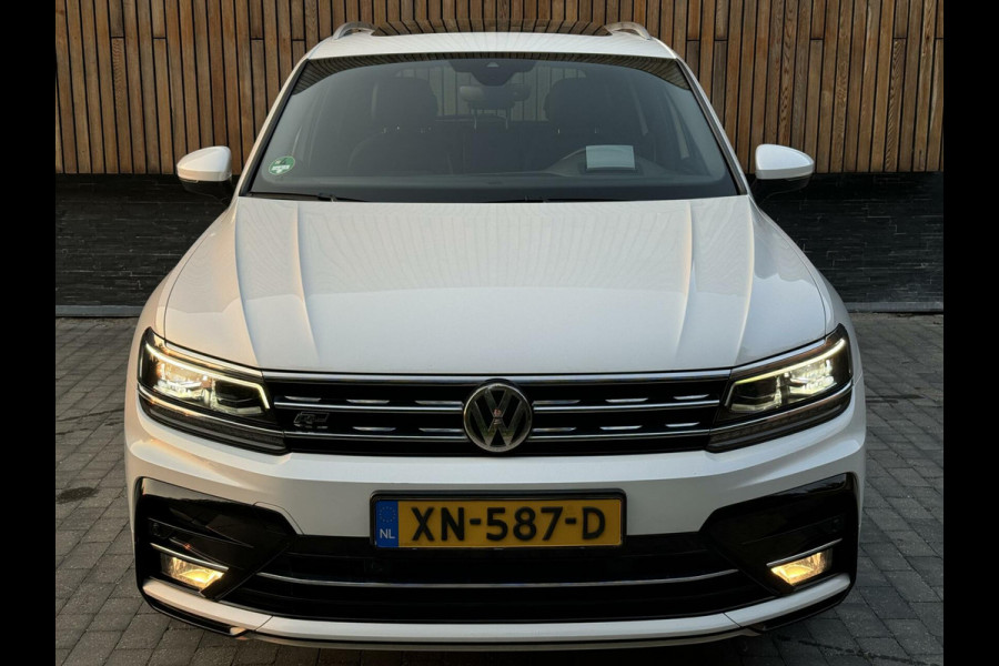 Volkswagen Tiguan 1.5 TSI Highline R-line | Panoramadak | Head-up Display | Stoelverwarming | R-stuur | LED adaptief | Grootscherm navigatie | Sid