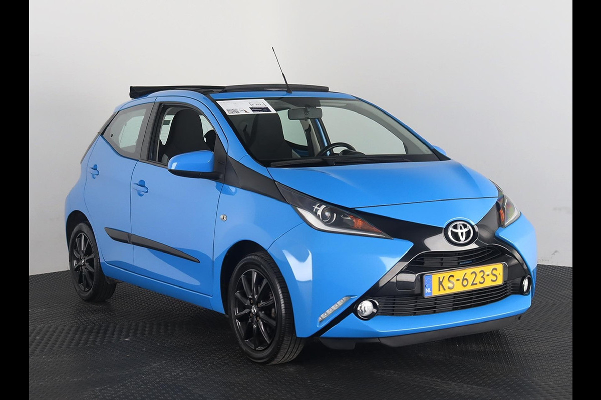 Toyota Aygo 1.0 X-WAVE CABRIOLET 1e EIG AIRCO LM BIJNA 2017