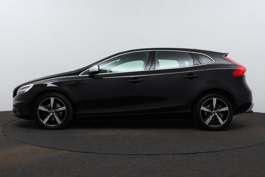 Volvo V40 2.0 T4 Business Sport (NAVIGATIE, STOELVERWARMING, PDC, CLIMATE, NL-AUTO, GOED ONDERHOUDEN)