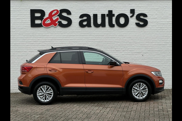 Volkswagen T-Roc 1.0 TSI Adaptive cruise Lane assist Stoelverwarming Media player Clima