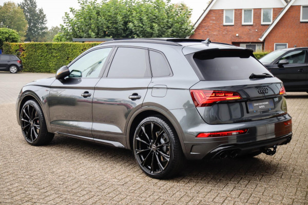 Audi Q5 55 TFSI e Quattro Competition S Edition S-Line 367pk Automaat|Luchtvering|Panoramadak|Virtual Cockpit|OLED Matrix|Trekhaak