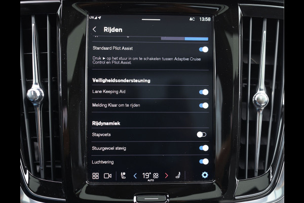 Volvo V90 2.0 T8 AWD Ultimate Bright * Long Range*Bow&Wil*Pano*HUD*Trekhaak*