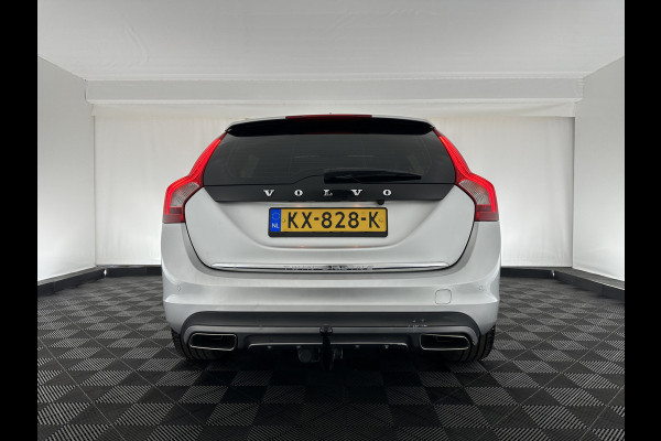 Volvo V60 2.4 D5 AWD Twin Engine Summum Tecnology-Pack Aut. *PANO | NAVI-FULLMAP | ADAPT.CRUISE | NAPPA-FULL-LEATHER | BI-XENON | CAMERA | MEMORY-PACK | ECC | PDC | TOWBAR | SPORT-SEATS | 18"ALU*