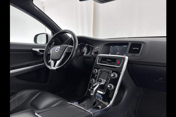 Volvo V60 2.4 D5 AWD Twin Engine Summum Tecnology-Pack Aut. *PANO | NAVI-FULLMAP | ADAPT.CRUISE | NAPPA-FULL-LEATHER | BI-XENON | CAMERA | MEMORY-PACK | ECC | PDC | TOWBAR | SPORT-SEATS | 18"ALU*