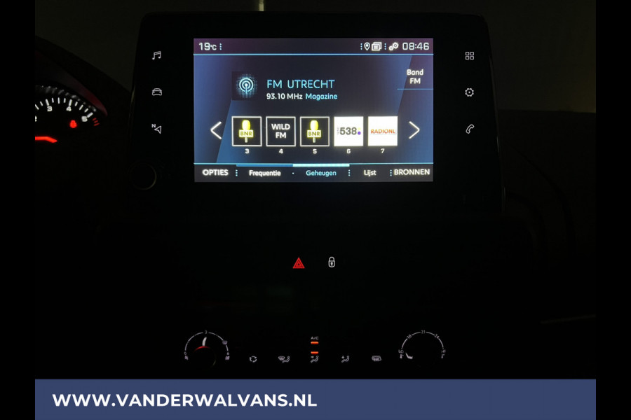 Peugeot Partner 1.6 BlueHDI 100pk L1H1 Euro6 Airco | Navigatie | Trekhaak | Apple Carplay Android Auto, Cruisecontrol, Parkeersensoren, Dakdragers, Zijdeur