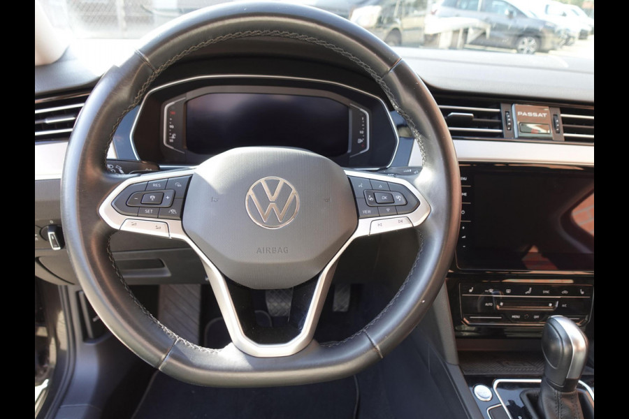 Volkswagen Passat Variant 1.5 TSI DSG Elegance Pro Plus | Navigatie | Camera | Side/Lane Assist | Virtual Cockpit | DAB | Matrix LED | Keyless Go | 18 Inch Lichtmetalen Velgen | #