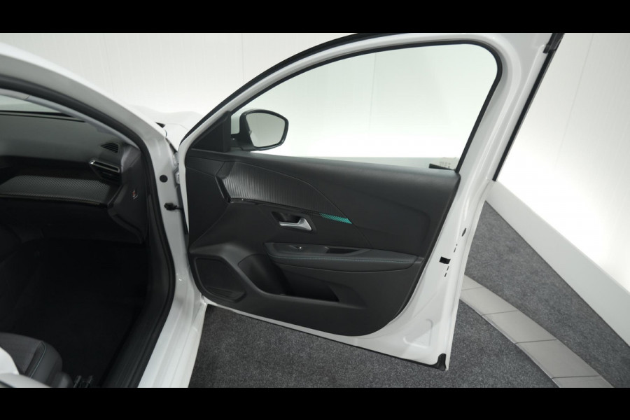 Peugeot 208 PureTech 100 Allure Pack | Camera | Navigatie | Parkeersensoren | Apple Carplay