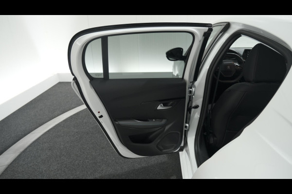 Peugeot 208 PureTech 100 Allure Pack | Camera | Navigatie | Parkeersensoren | Apple Carplay