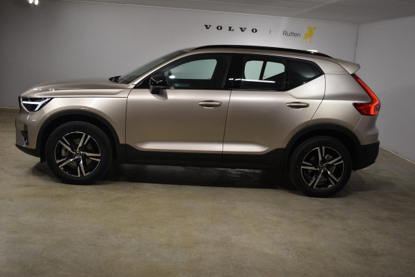 Volvo XC40 B4 211PK Automaat Plus Dark / Adaptieve cruis control / Harman kardon / Elektrische stoelen / DAB+ / Volvo On-Call