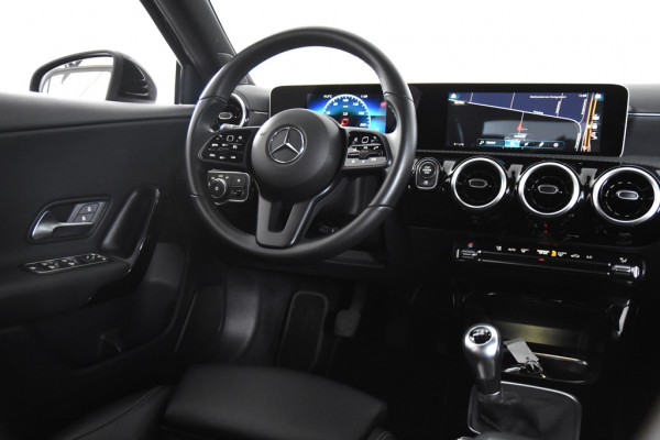 Mercedes-Benz A-Klasse 180 *Navigatie*Leer*Carplay*Camera*