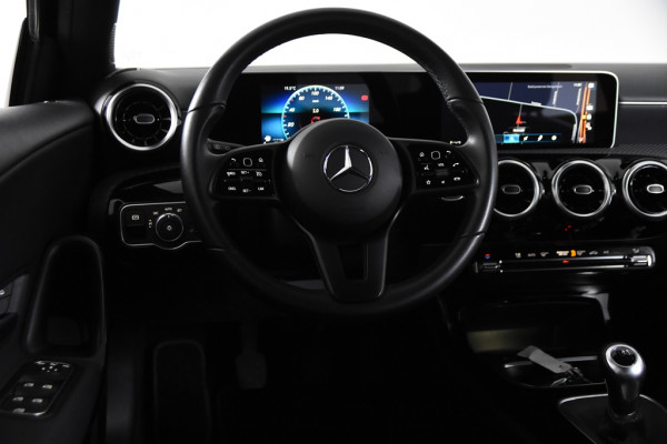 Mercedes-Benz A-Klasse 180 *Navigatie*Leer*Carplay*Camera*