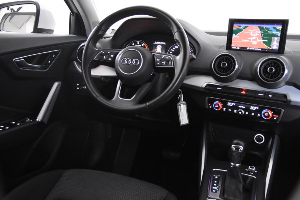 Audi Q2 Sport *Navigatie*Stoelverwarming*Trekhaak*PDC*