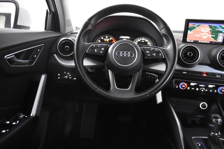 Audi Q2 Sport *Navigatie*Stoelverwarming*Trekhaak*PDC*