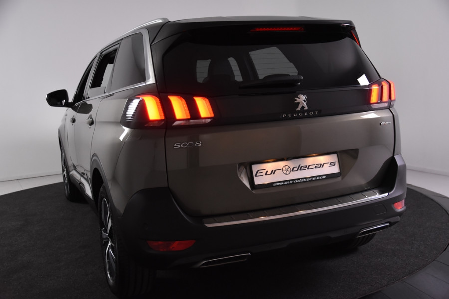 Peugeot 5008 GT-Line 130 *Navigatie*Keyless*Camera*