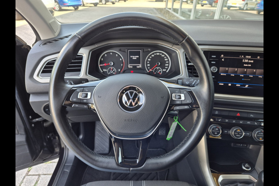 Volkswagen T-Roc 1.0 TSI Style Business | Clima | Camera | Android/Apple Carplay