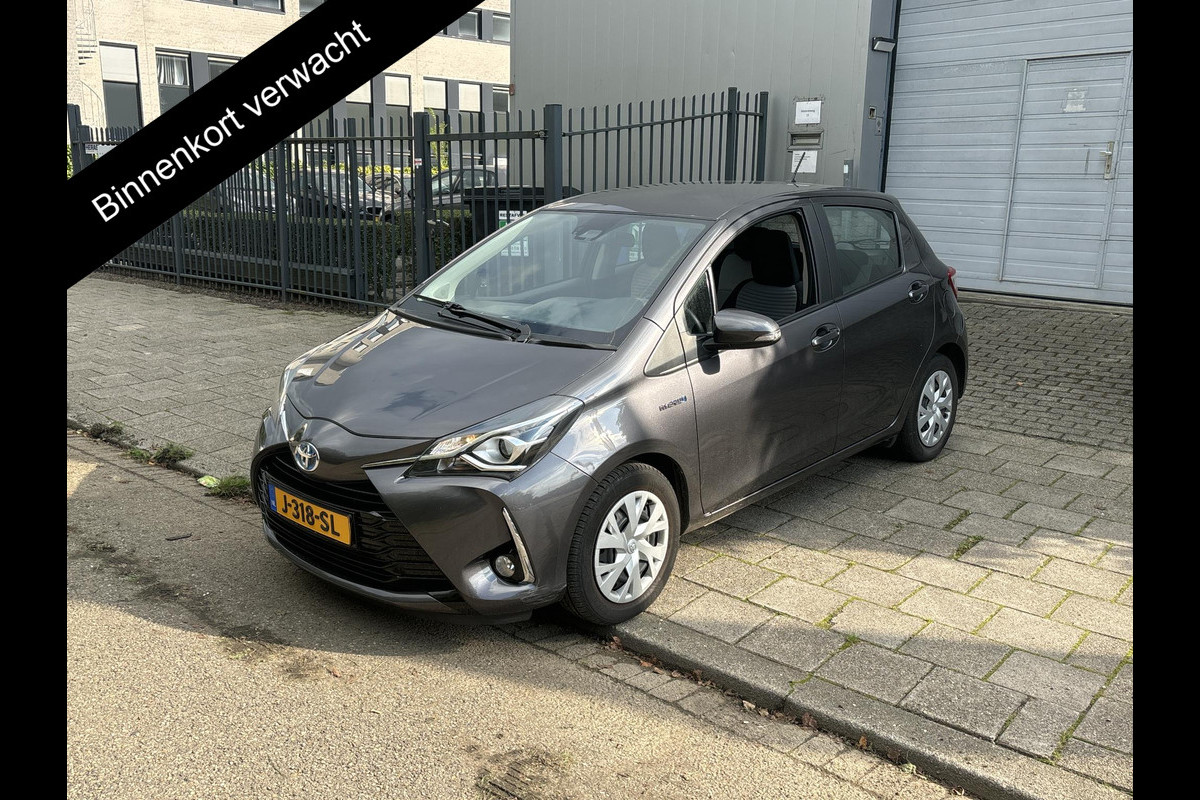 Toyota Yaris 1.5 HYBRID GRAYLINE AUTOMAAT 44.000 KM! CAMERA.CLIMATE CONTROLL. GARANTIE TOT 2028*