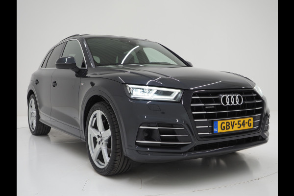 Audi Q5 55 TFSI e quattro Competition | RS Stoelen | Panoramadak | Luchtvering | B&O | Keyless | Adaptive