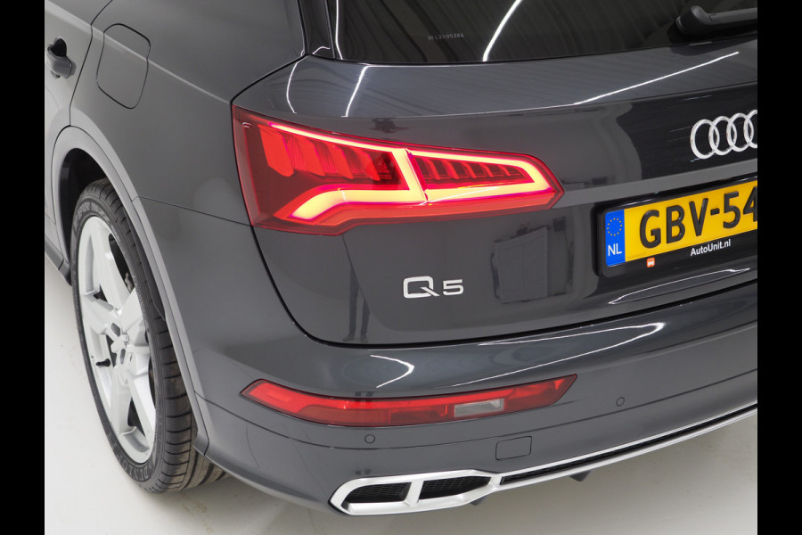 Audi Q5 55 TFSI e quattro Competition | RS Stoelen | Panoramadak | Luchtvering | B&O | Keyless | Adaptive