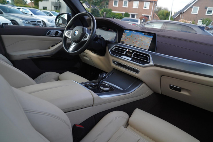 BMW X5 XDrive40i High Executive | M-pakket | HuD | Adaptieve Cruise | Panorama | Elek. trekhaak | Assisted Driving | Lane Assist |