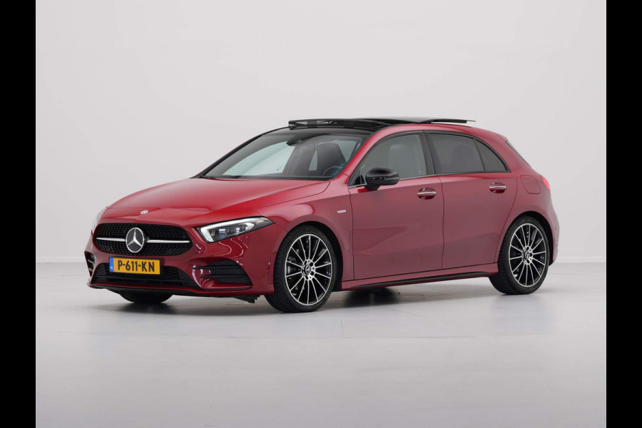 Mercedes-Benz A-Klasse 180 Business Solution AMG Panorama Camera Stoelverwarming Navigatie 114