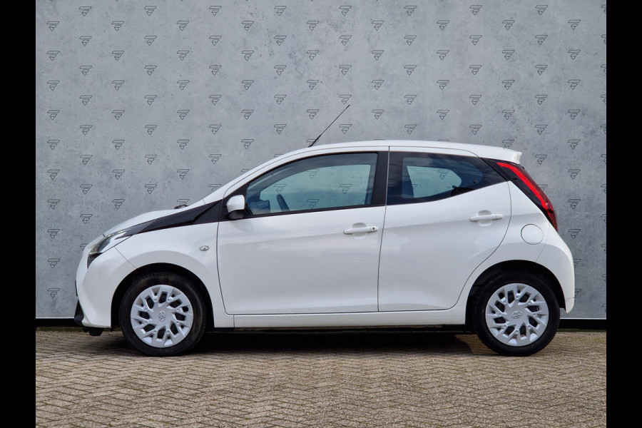 Toyota Aygo 1.0 VVT-i x-play | Camera | Airco | LED | Android Auto / Apple Carplay | DAB |